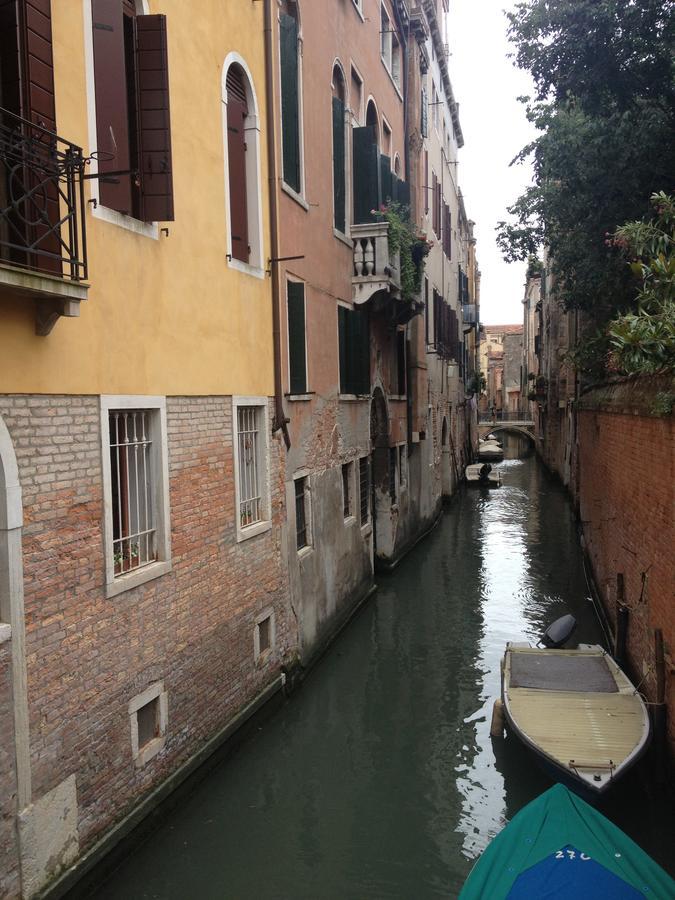 Appartamento Carbona Sconta Venedig Exterior foto